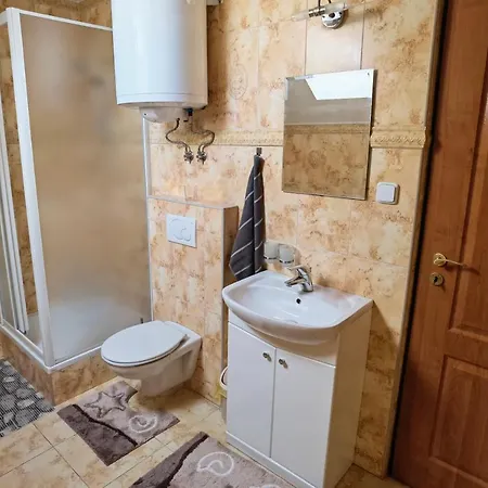 Krivy Kut Apartmán *